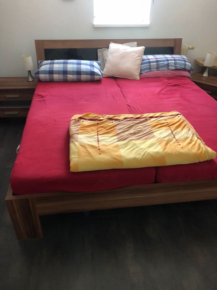 Doppelbett mit Lattenrost 180x200 in Karlsruhe