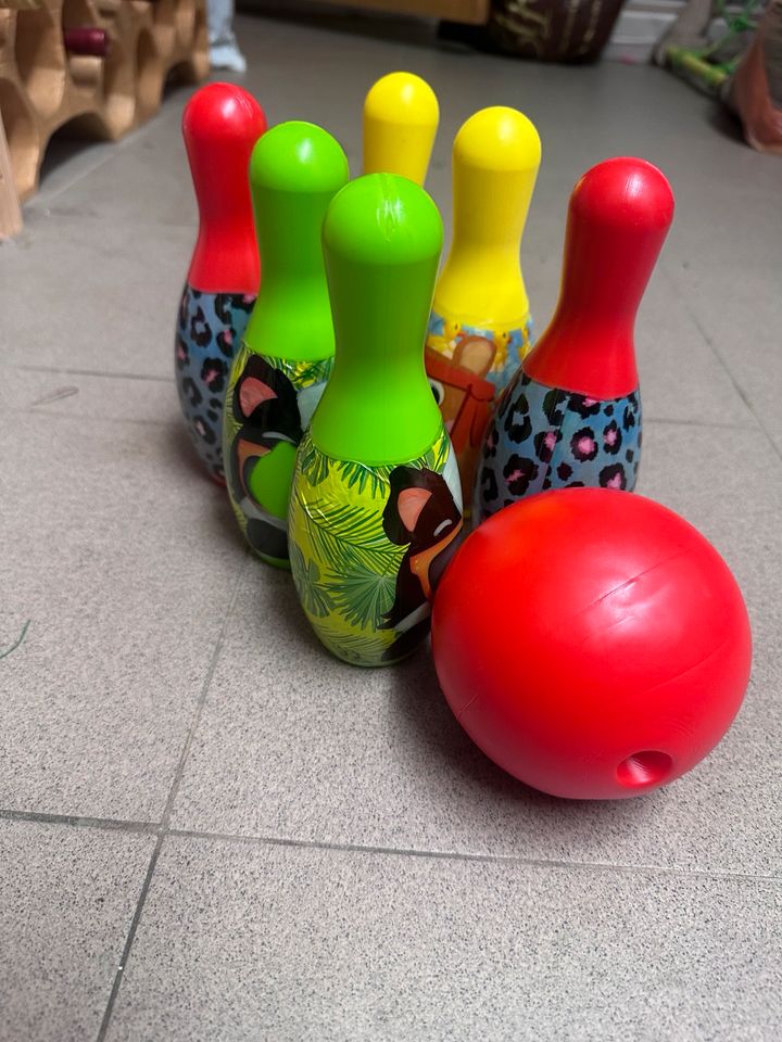 Bowlingspiel Kinder in Lörrach