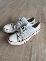 Converse Chucks Gr. 38 weiß Nordrhein-Westfalen - Lippstadt Vorschau