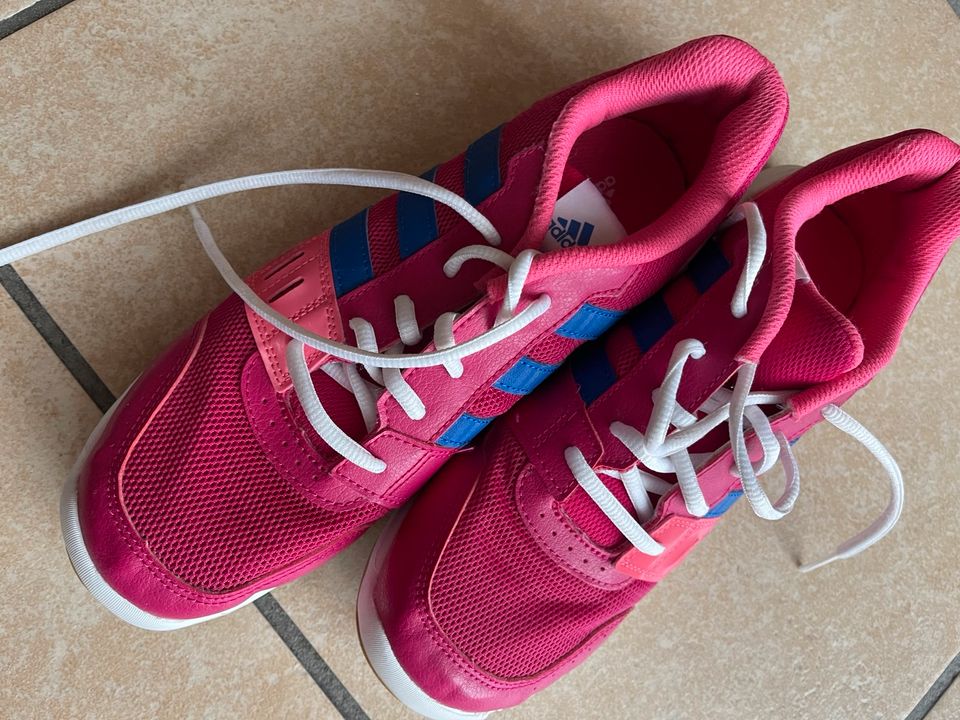 Adidas Turnschuhe pink Gr. 40 in Lippstadt