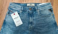 REPLAY Jeans, Modell Mickym - Tapered Fit in Light Blue Gr 31/L32 Nordrhein-Westfalen - Leverkusen Vorschau