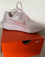 Nike  Sneaker Laufschuhe Revolution Gr.36,5 US Gr.6 wie Neu Niedersachsen - Belm Vorschau