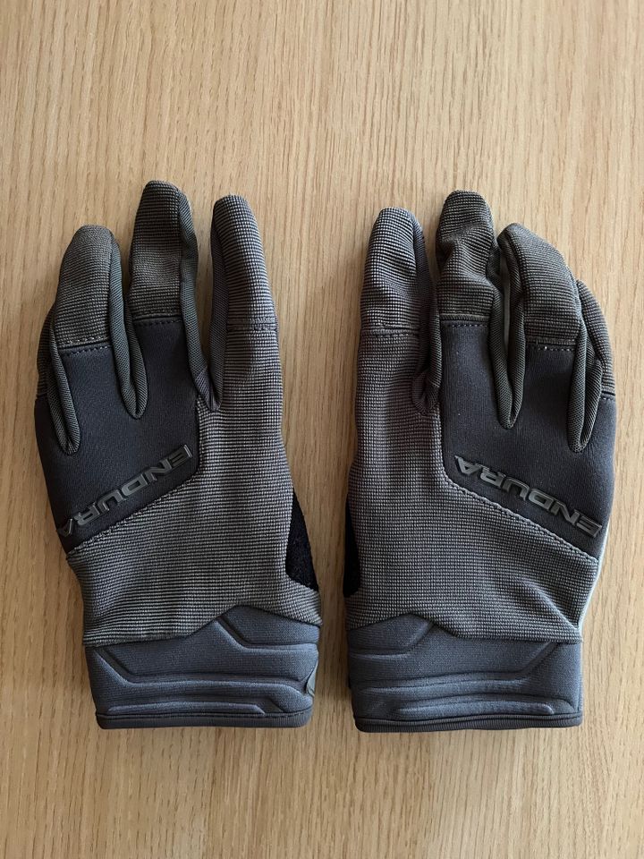 Endura MTB Handschuhe Hummvee Plus Glove II Größe L in Garbsen