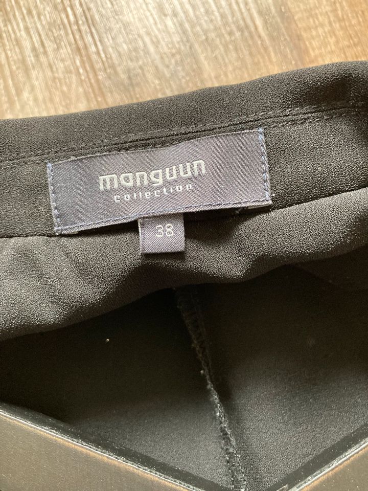 Jumpsuit Manguun Gr. 38 in Finnentrop