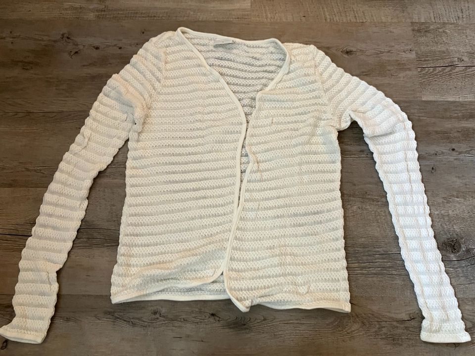 Strickjacke weiß in Bonn