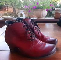 Tolle weinrote Stiefeletten - RIEKER - Gr. 39 - sehr guter Zust. Sachsen - Radebeul Vorschau