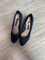 Tamaris Pumps Gr. 38 dunkel blau Nordrhein-Westfalen - Neuss Vorschau