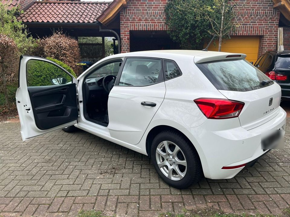 Seat Ibiza weiß AHK *top gepflegt* in Scheeßel