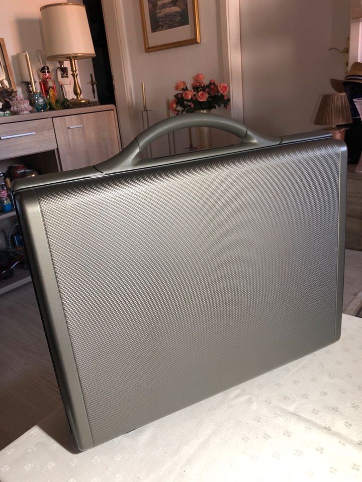 Samsonite Attache Koffer Bronze NEU in Köln