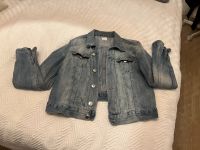 H&M Jeansjacke, Gr 38 tailliert Nordrhein-Westfalen - Kaarst Vorschau