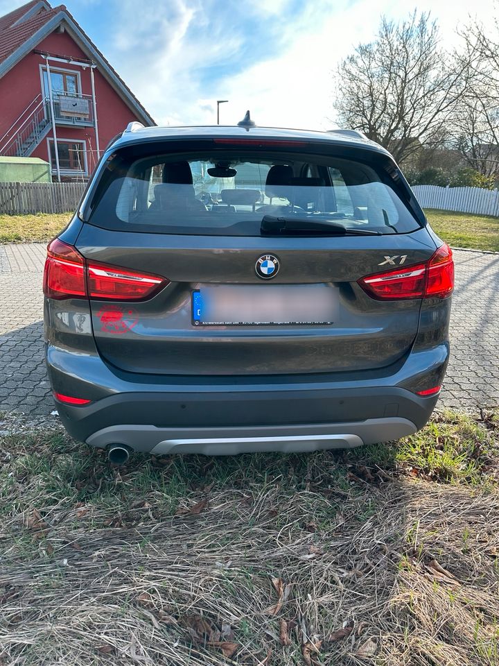 BMW X1 xDrive18d in Tegernheim