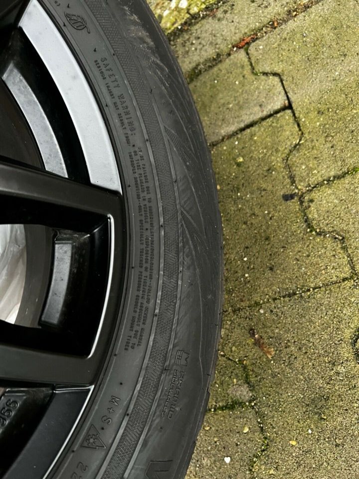 Nokian Winterreifen neu mit Alufelgen schwarz Dezent 225-65 R17 in Emmerich am Rhein