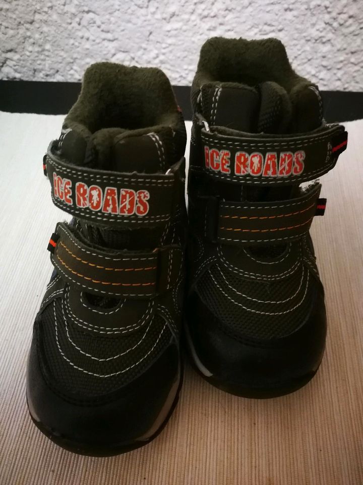 Ice Roads Winterstiefel Kinderstiefel Winterschuhe Stiefel Gr. 21 in Halle