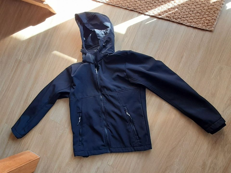 CMP Softshelljacke Gr. 48 schwarz wie neu in Bad Homburg