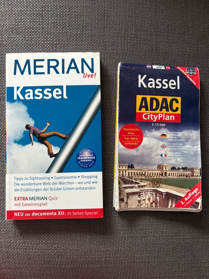 Kassel Reiseführer Merian und ADAC Stadtplan in Hamburg