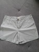H&M kurze Hose Shorts grün/khaki Größe 42 Niedersachsen - Hemmoor Vorschau