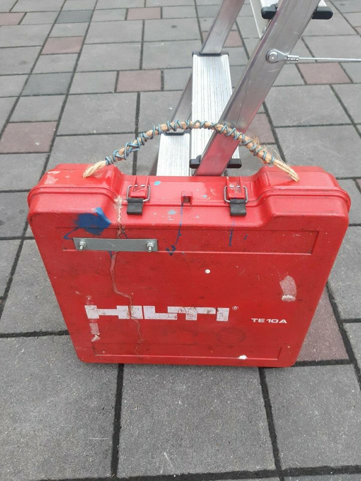 Verkaufe1-gebr.HILTI-TE10A-Akkubohrhammer+2 Akkus+Ladegerät+Koffe in Nördlingen