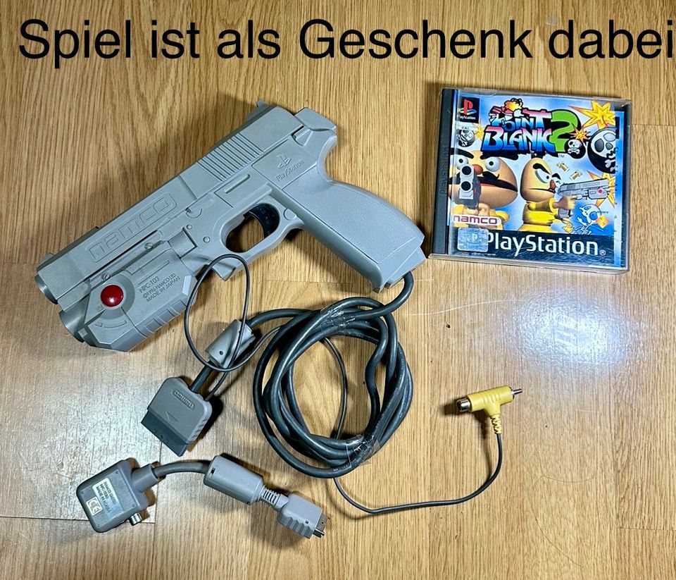 Namco Guncon Light Gun PS1 + AV Multi Out Adapter + Geschenk in Garching b München