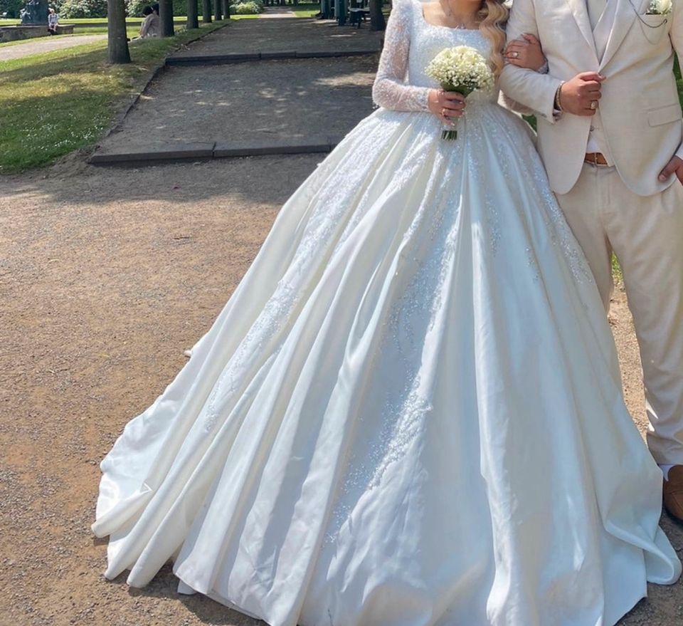 Brautkleid mieten Hochzeitskleid mieten Abendkleider Kleider M L in Delmenhorst