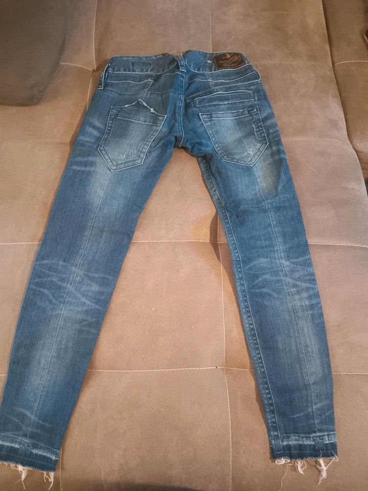 Herrlicher Jeans pitch slim cropped 25 ,neuwertig in Bielefeld
