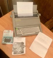 Schreibmaschine olivetti ET personal 510-II mit Zubehör Nordrhein-Westfalen - Schloß Holte-Stukenbrock Vorschau