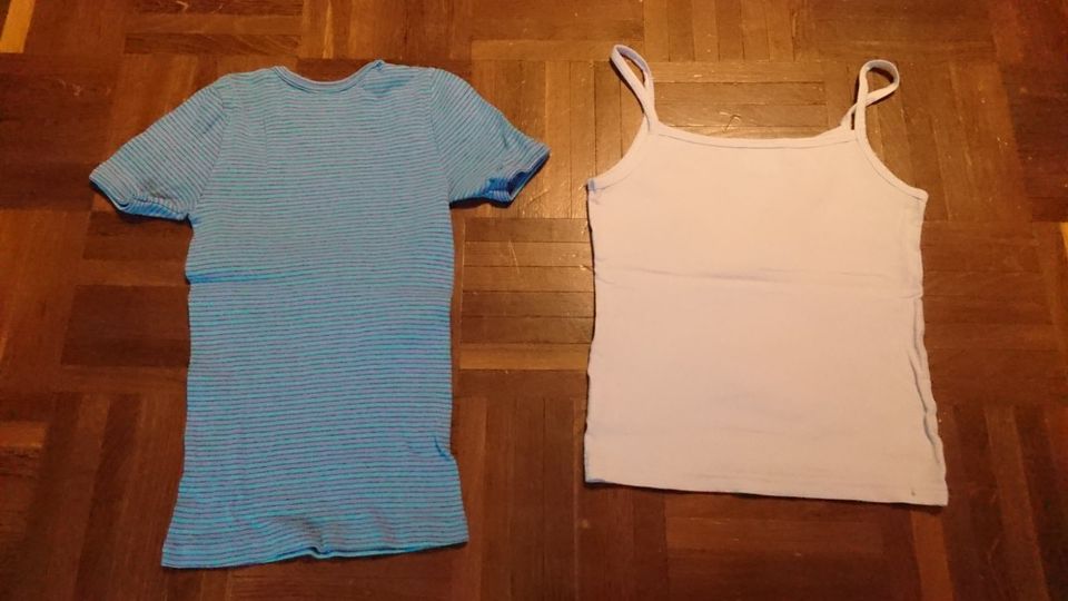 Mädchen Unterhemden Paket Größe 116 in Eresing