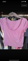 Basic Tshirt H&M Pflaume Nordrhein-Westfalen - Rahden Vorschau