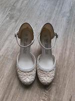 Brautschuhe / Pumps Sachsen - Wurzen Vorschau