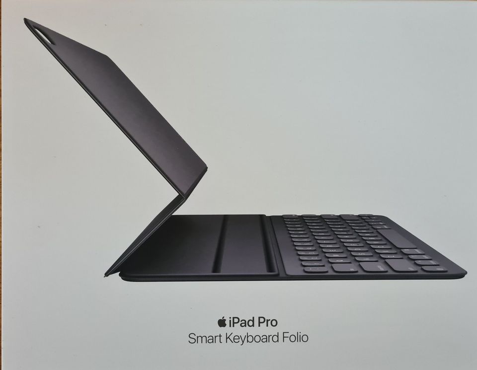 iPad 12 Pro Smart Keyboard Folio Apple A2039 in Oberding