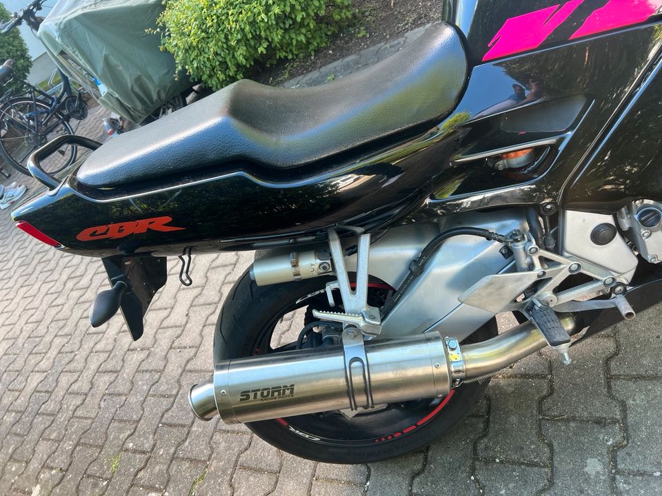 Honda CBR 600 TÜV bis 04.2026 in Königsbrunn