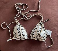 NEU Reiss Bikini Oberteil weiß Gold mit Etikett Gr 40 Baden-Württemberg - Gerlingen Vorschau