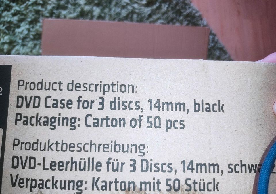 1 Karton DVD Hüllen für je 3 DVDs / CDs - insgesamt 50 Stück -Neu in Gusterath