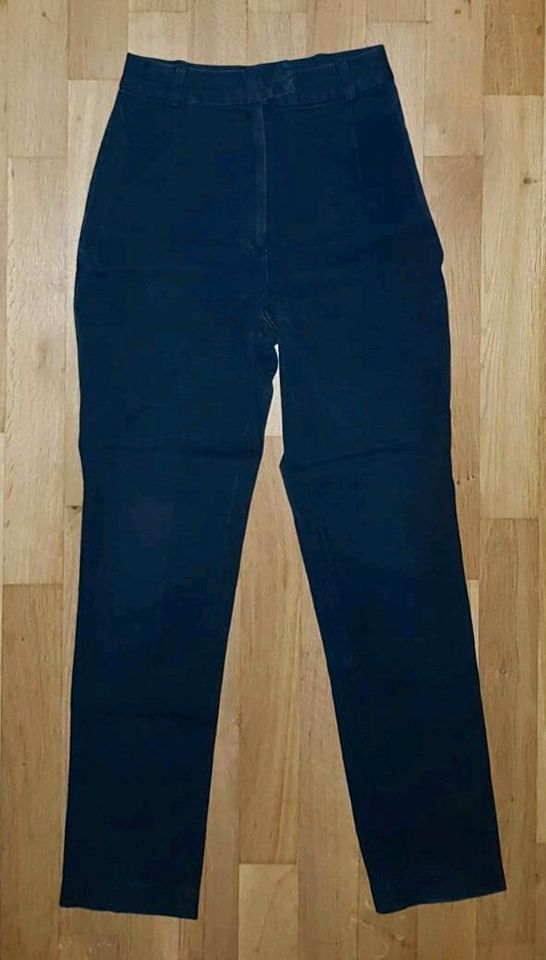 Globetrotter Damenhose Coloured Jeans dunkelblau, Größe S/36 in Frankfurt am Main