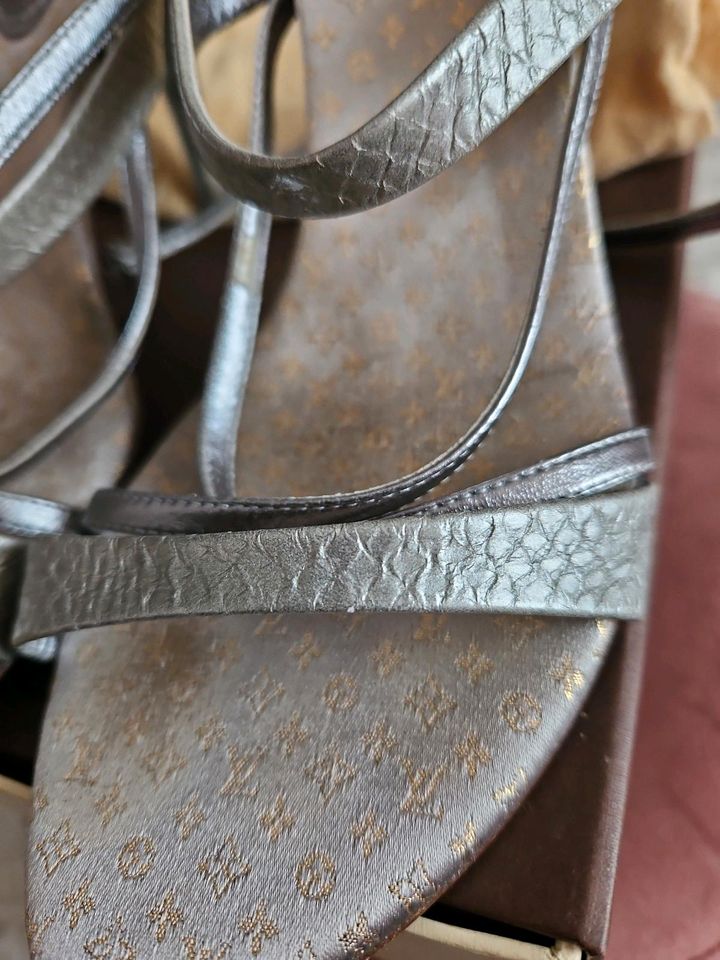 Original Vintage LOUIS VUITTON Sandalen Gr. 40 in Ratingen