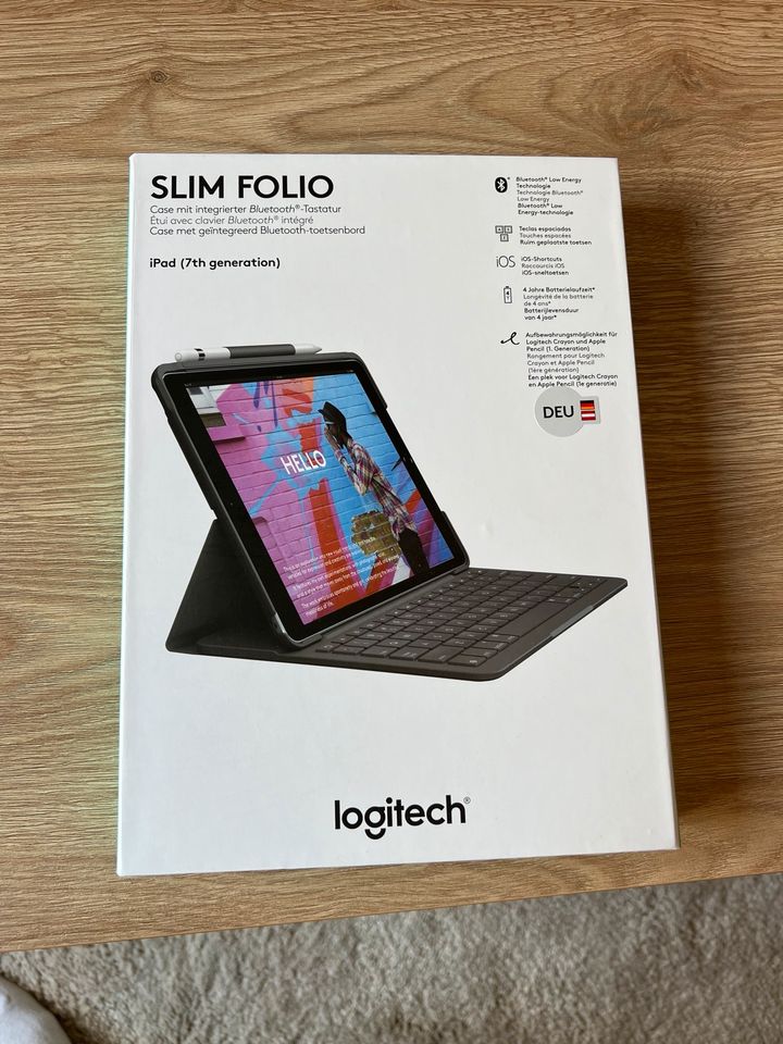 logitech SLIM FOLIO iPad 7. - 9.Generation in Köln