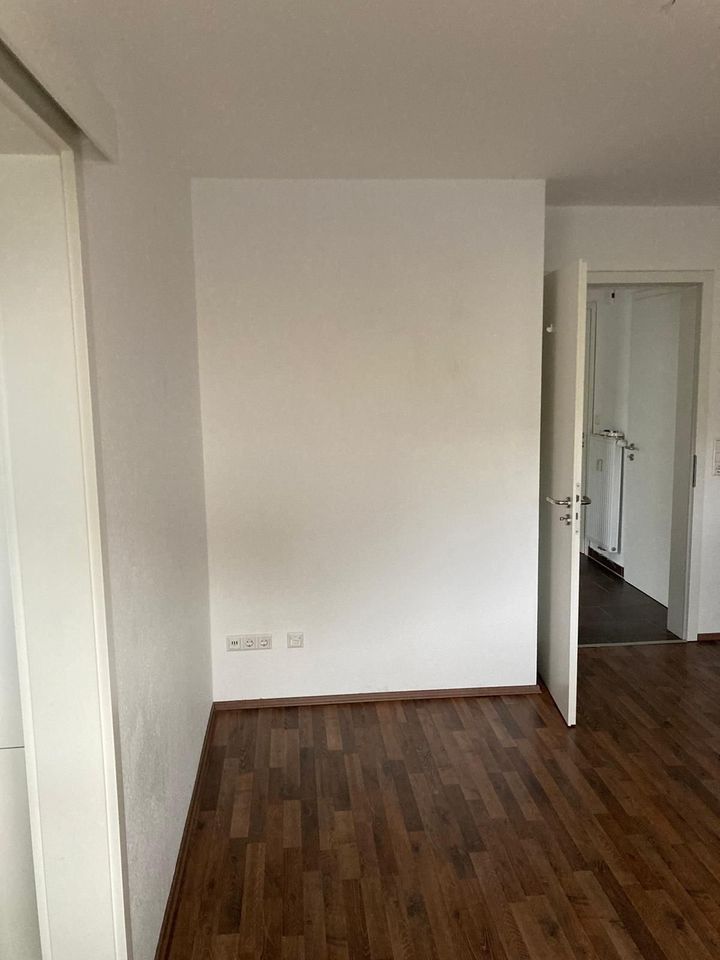 MFH 4 Wohnungen 303qm NJKM 30k 8€ /qm Provisionsfrei vom Eigner in Papenburg