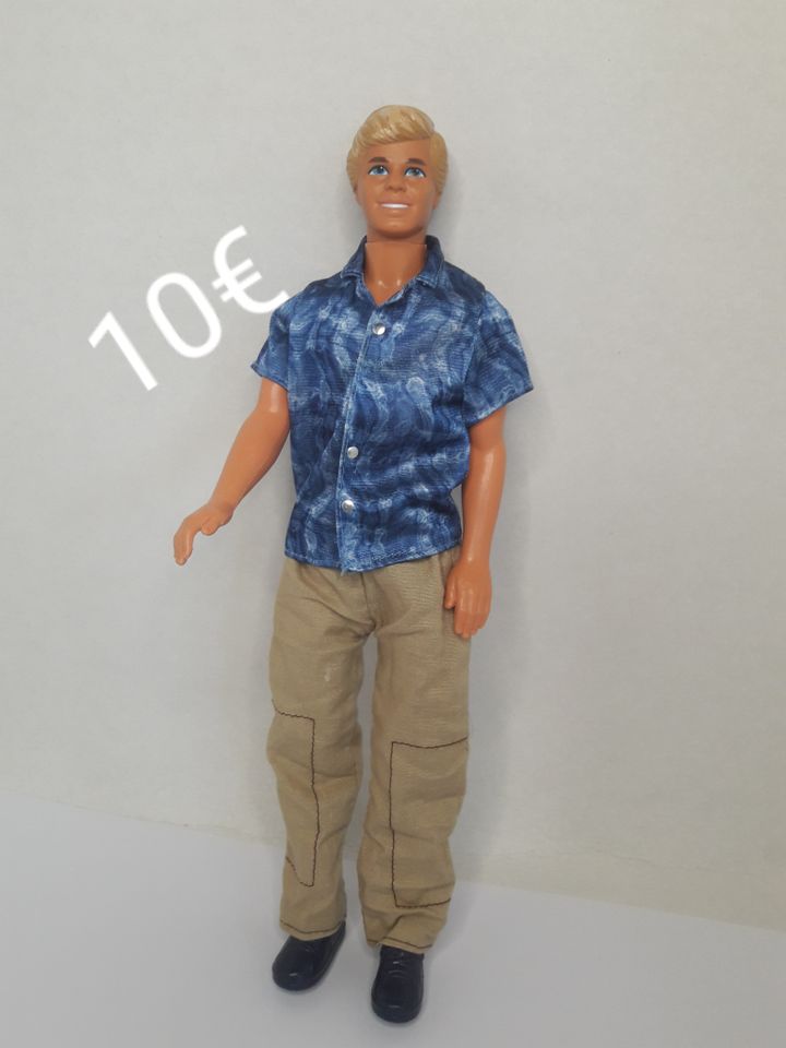 Barbie Puppen 80er 90er Jahre Kleidung Petra Ken Skipper Vintage in Korbach