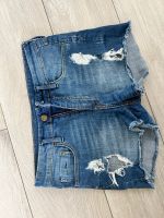 H&M Denim 36 S blau Jeans Shorts kurze Hose Damen ripped Nordrhein-Westfalen - Bad Salzuflen Vorschau