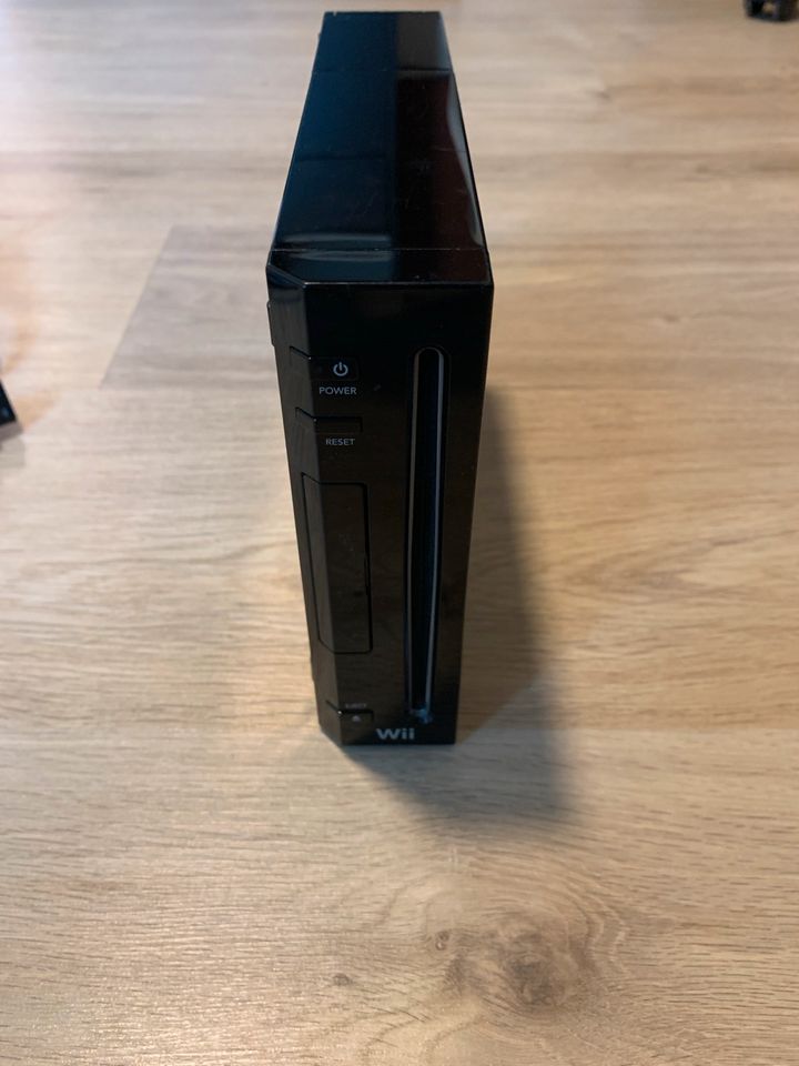 Wii Konsole - ohne Zubehör in Hamburg