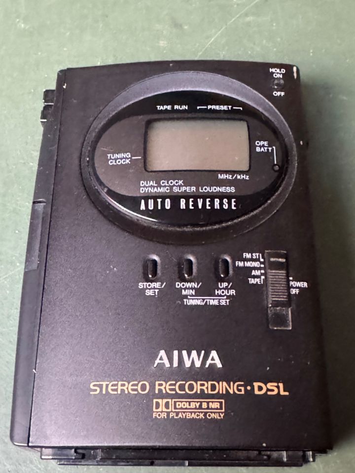 AIWA HS-J303  -defekt-  StereoRadioCasetteRecorder in Bremen