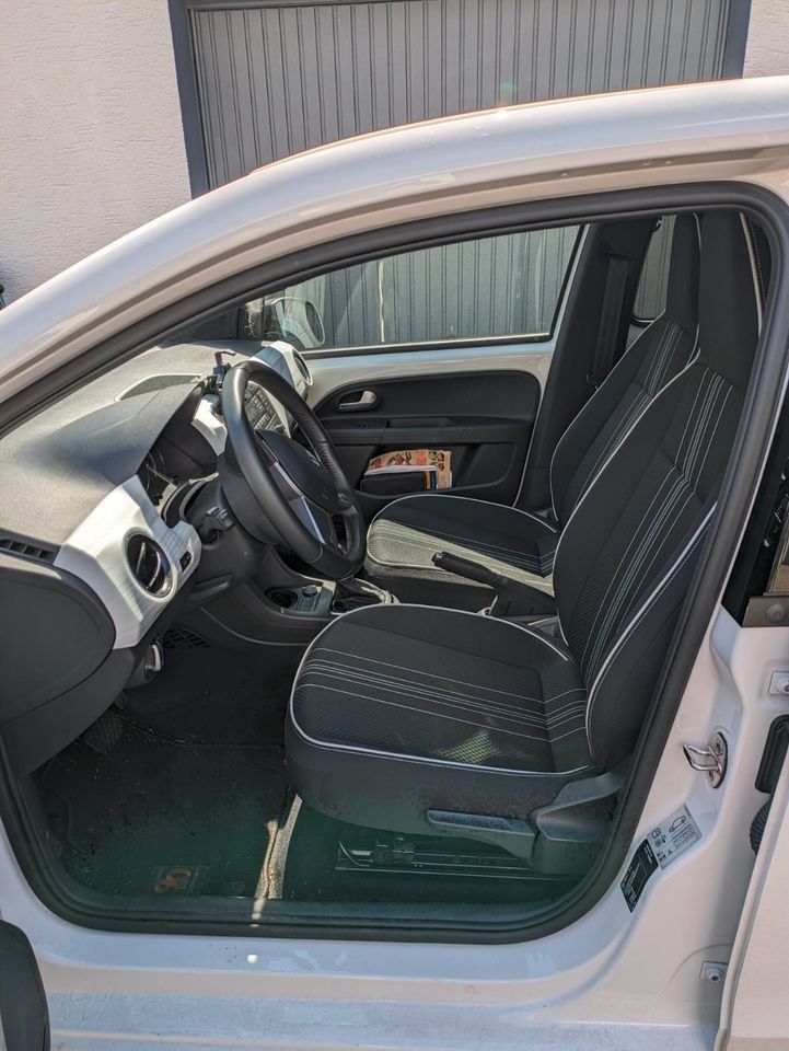 Seat Mii electric Plus inklusive Wallbox in Bergisch Gladbach