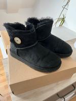 Boots von UGG in schwarz Nordrhein-Westfalen - Krefeld Vorschau