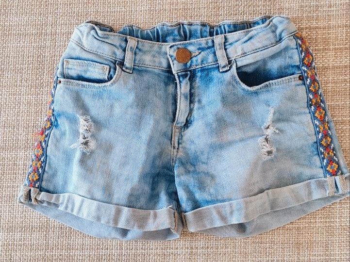 ZARA JEANS SHORTS 128 134 KURZE HOSE HELLBLAU DENIM in Quedlinburg