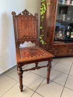 Antiker Stuhl mit echtem Leder und schönen Nieten & Schnitzereien West - Schwanheim Vorschau