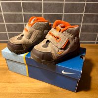 Nike Little Heliboot - Baby Winterschuhe Gr.23,5 Sachsen-Anhalt - Halle Vorschau