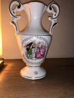 Vase , weis, edel,mit Roccoco Bildniss❤️vintage, tadellos, top Schleswig-Holstein - Norderstedt Vorschau