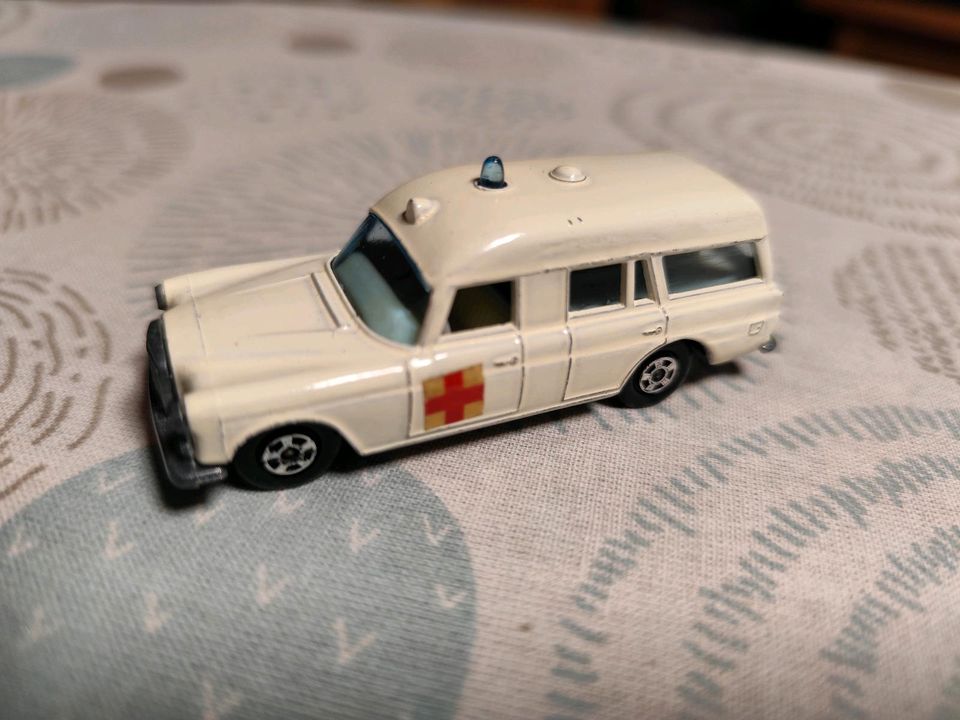 Matchbox Superfast N° 3a. Mercedes Benz 'Binz' Ambulance in Niesky