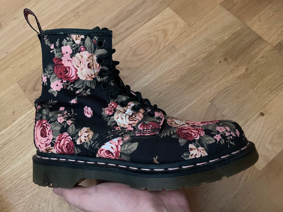 Dr. Martens 1460 Vegan Canvas Floral Soft Toe Boots EU38 in Köln