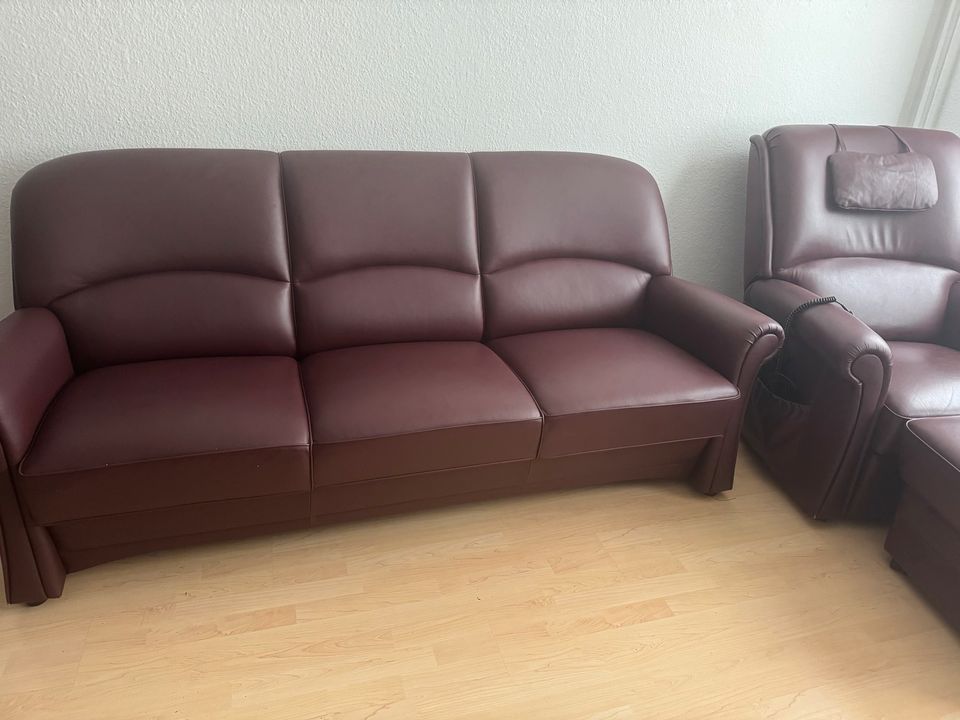 Leder sofa und Elektrische Fernseher Sessel mit hocher in Osnabrück