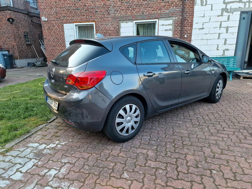 Opel Astra 1.7CDTI Gepflegt Service Neu! in Pinneberg